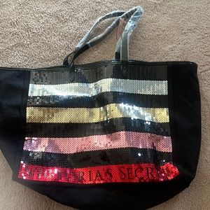 victoria secrets tote
